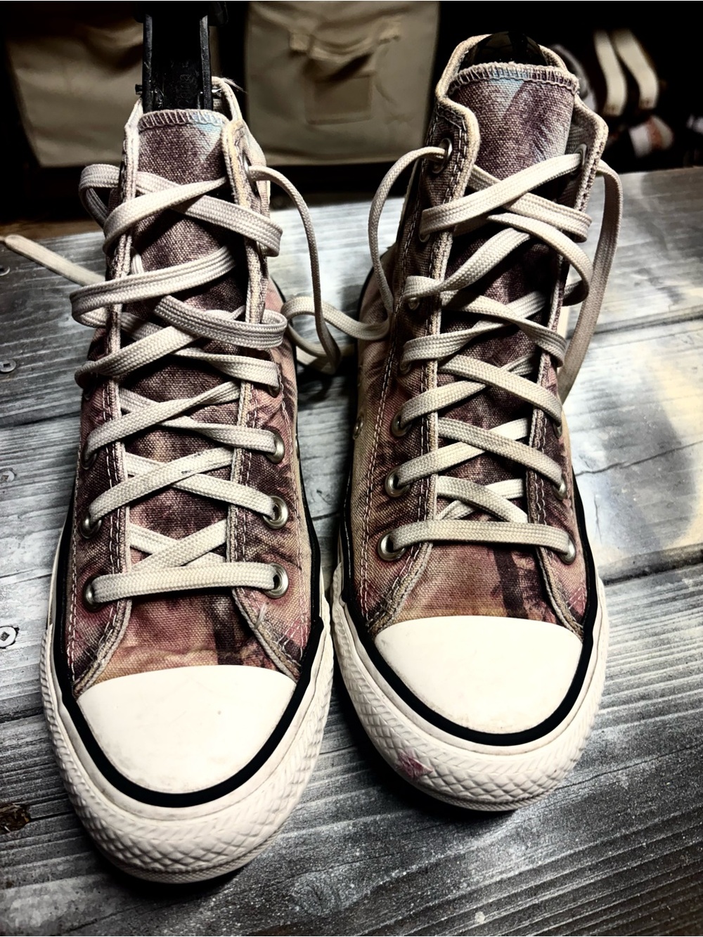 Converse All Star Hi Camo Sneakers
#hightop #camo Womens 7